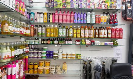 Cosmétique Konate Coiffure : Coiffeur à Strasbourg