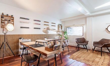 Nail Barge  : Manucure à Suresnes
