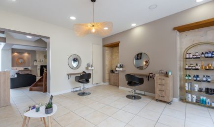Au P'tit Salon : Coiffeur à Châteauneuf-sur-Charente