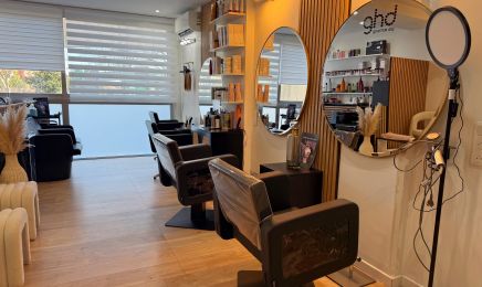 Jennif'Hair & Beauty : Manucure à Le Cannet
