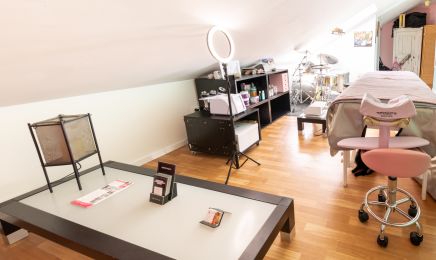 Elite esthetique studio  : Manucure à Rennes