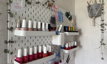 Nina  : Manucure à Rennes