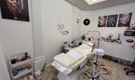 Happiness Afro Beauty Studio: Kosmetikstudio in Magdeburg