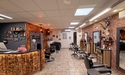 Cm Coiffure - Homme : Barbier à Combronde