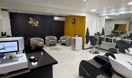 211 Barber Street : Coiffeur à Rivière-Pilote