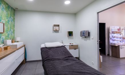 Institut Point Beauté : Manucure à Macheren