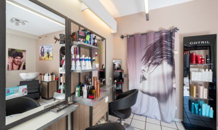 Kréastyl - Magali Blanc : Coiffeur à Clairvaux-d'Aveyron
