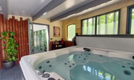 Spa Les Truffières : Spa à Saint-Geniès