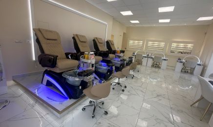 Win Ongles & Cils  : Manucure à Marseille
