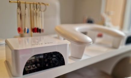 GlowUp Studio : Manucure à Braine-Le-Comte 
