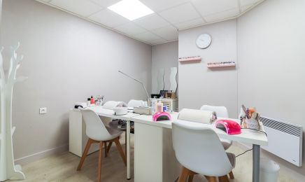 Cécile Esthetique  : Manucure à Saint-Apollinaire
