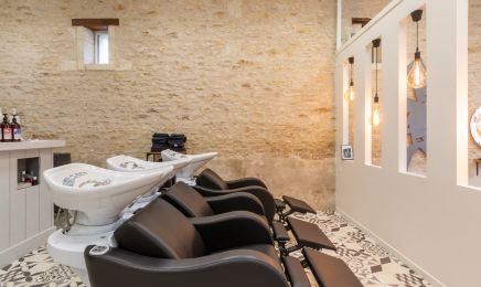 Artemoda factory by emilie : Coiffeur à Richelieu