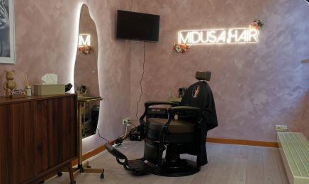 Midusa Hair: Friseur in Fellbach