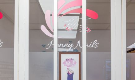 Honey nails  : Coiffeur à Saint-Germain-en-Laye