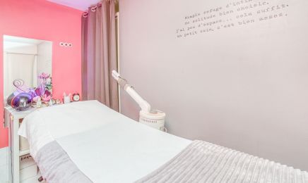 Le Loft Bordeaux - Coiffure - Institut de beauté : Manucure à Bordeaux