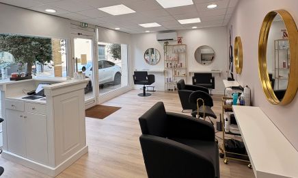 La Parenthèse  : Coiffeur à Garches