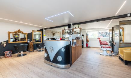 ADIVINANGE - L'Atelier Coiffure  : Saint Maximin : Coiffeur à Saint-Maximin-la-Sainte-Baume