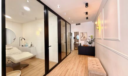 Bela Beauté chez Yas Beauty : Coiffeur à Annemasse