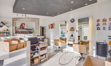 N'R Coiffure Unis dans l'élégance : Coiffeur à Toulouse