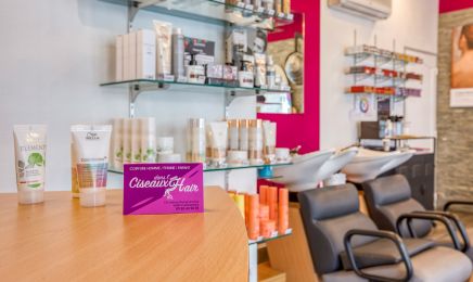 Ciseaux dans l'hair  : Coiffeur à Châteauroux