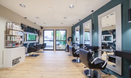 C le Salon : Manucure à Chassieu