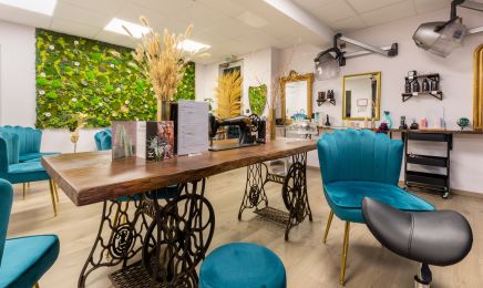 Retro Color : Coiffeur à Le Faou
