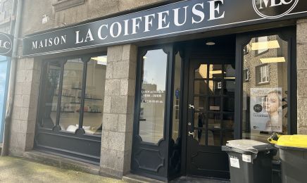 Maison La Coiffeuse : Coiffeur à Fougères