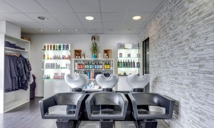 Salon de coiffure Juste pour vous  : Coiffeur à Artigues-près-Bordeaux