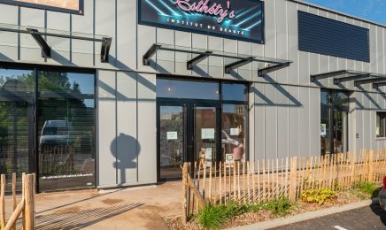 Esthety’s : Manucure à Montivilliers