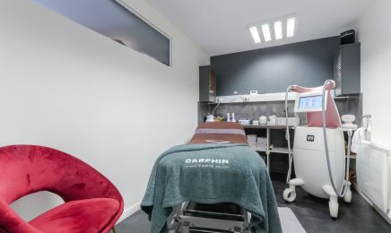 Chloé Beauté : Manucure à Faches-Thumesnil