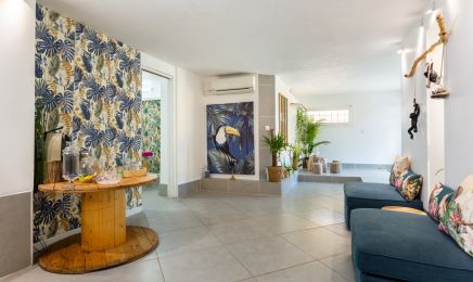 Maison de la beaute by Charnie : Coiffeur à Sausset-les-Pins