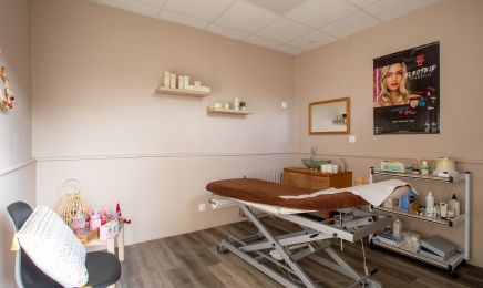 Ma’Beauté Institut  : Manucure à Trangé