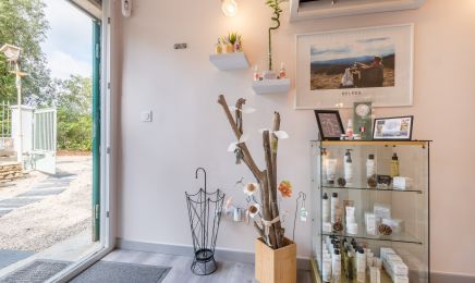 La Beauté des Reines  : Institut de beauté à Aubais