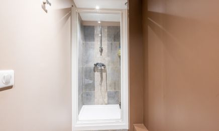 OLIYA - Salon de Massage : Institut de beauté à Paris