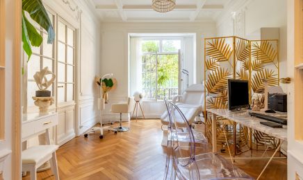 Glow Up Nice : Manucure à Nice