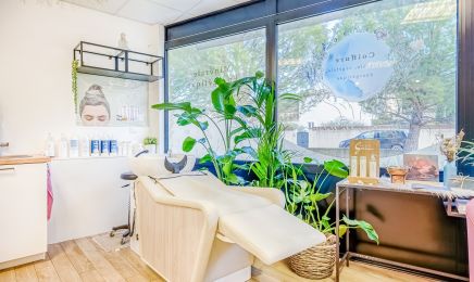 Celine Masullo - Spécialiste coloration végétale & minérale : Coiffeur à Caveirac