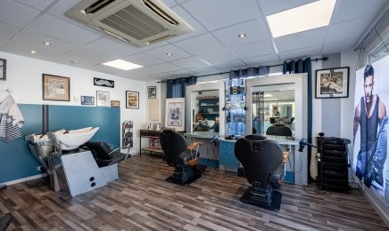 Centre de beauté Coiffure et Esthétique : Coiffeur à La Bâthie