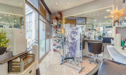 Salon de beauté Corine  : Coiffeur à Sausset-les-Pins