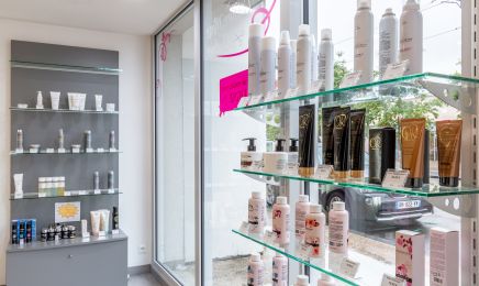 Mp coiffure et barbe : Manucure à Joué-lès-Tours