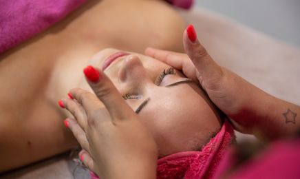 Institut de Beauté Monia : Manucure à Wœrth