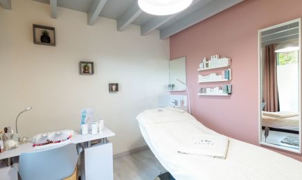 Emi’ Beauté : Manucure à Pleslin-Trigavou