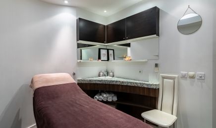 SPA des Abbesses : Manucure à Paris