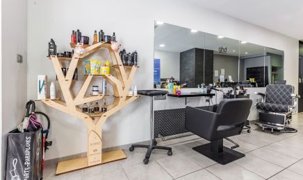 Fanny Coiffure : Manucure à Agen