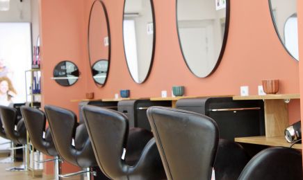 CHLOE Maître-Artisan Coiffeur  : Coiffeur à Les Angles