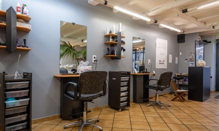 Le Salon  : Coiffeur à Bussière-Poitevine
