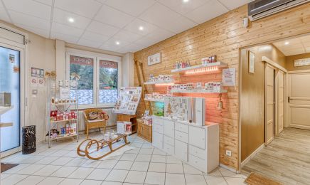 Cicema beaute : Manucure à Dortan