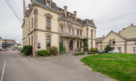 Frédéric Guyot Coiffeur : Manucure à Remiremont