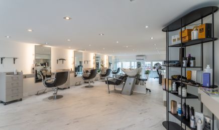 Aliona Salon de Beauté & Coiffure : Coiffeur à Lyon