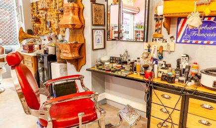 TCB - Tatoueur Coiffeuse Barbier : Coiffeur à Vichy