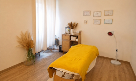 Massage Therapy  : Institut de beauté à Bastia